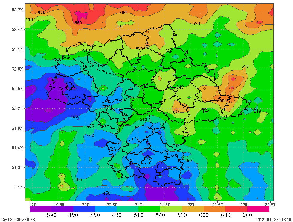 Mapa nr 6. Rozkład rocznej sumy opadów atmosferycznych w województwie mazowieckim w 2012r. 2.4. Komunikacja Przez teren gminy Łaskarzew nie przebiegają drogi krajowe i wojewódzkie.