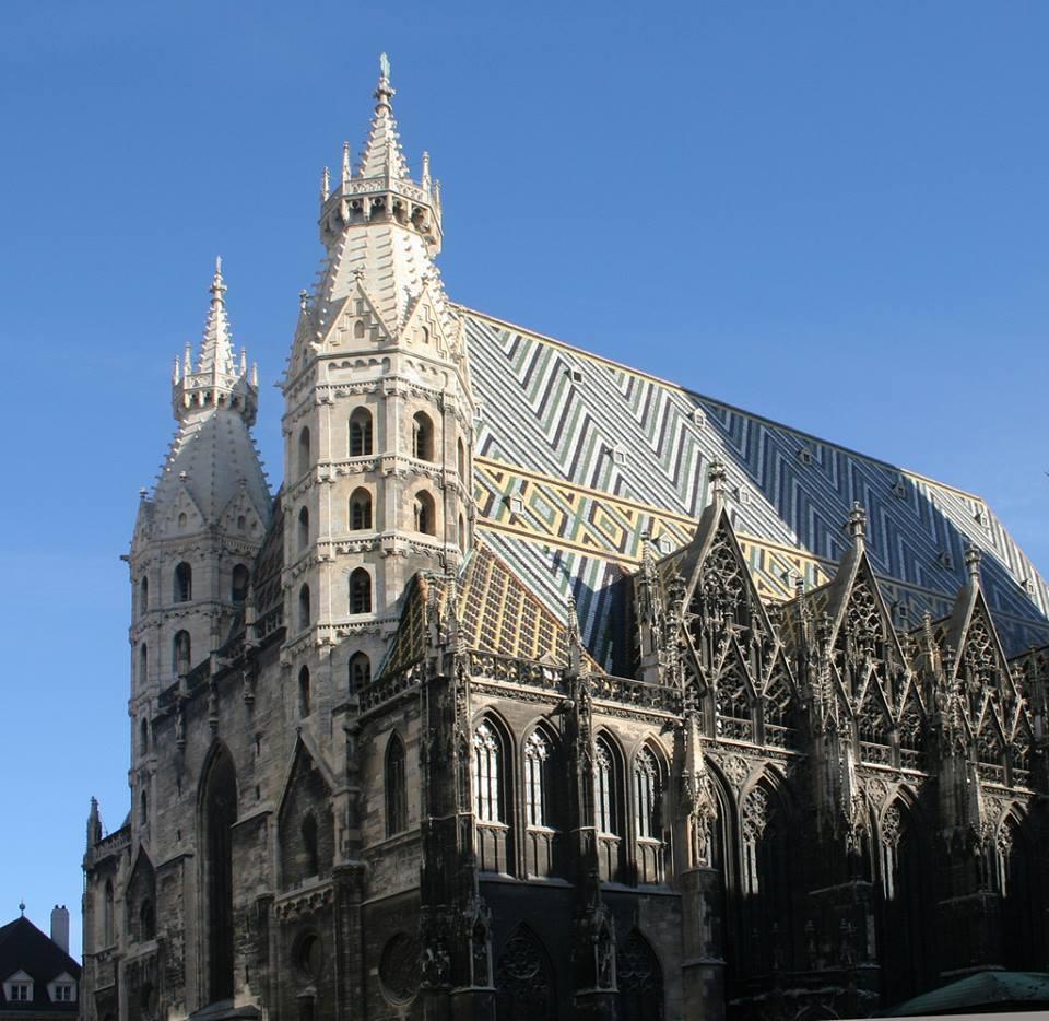Katedra Świętego Szczepana Męczennika w Wiedniu duma i jeden z symboli miasta Wiednia, znana z licznych przedstawień w dziejach malarstwa i grafiki.