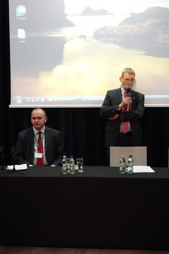 Od lewej: Kazimierz Poznański, prezes zarządu IGMNiR; Ralf Schmitz, dyrektor