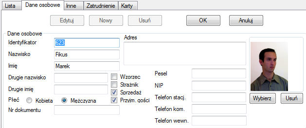 6. SR-RegiTech - RCPmini SR-RegiTech - Instrukcja użytkownika Należy pamiętać, że usunięcie pracownika powoduje wykasowanie wszystkich informacji z nim związanych (rejestracje nie są kasowane