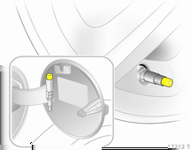 196 Pielęgnacja samochodu Jeśli samochód jest wyposażony w układ monitorowania ciśnienia w oponach, na zawór należy nakręcić element pośredniczący. Ciśnienie powietrza w oponach 3 231.