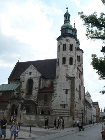 St. Andrew's Church Kościół św. Andrzeja It is a Romanesque church built between 1079 and 1098 by the Palatine Sieciech. It is a rare surviving example of a European fortress church.