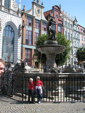 The Neptune Fountain Fontanna Neptuna The fountain was designed by Abraham van den Block and the first version of the base and the pool were made in his workshop in 1613.