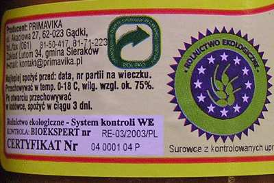 certyfikującej, którym podlega producent; oznaczenie Rolnictwo ekologiczne System kontroli WE. Dodatkowo produkt oznakowany jest logiem unijnym.