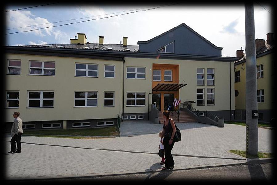 Nauczanie dwujęzyczne w naszej szkole Zespół Szkolno - Przedszkolny nr 2 w Krakowie to nowoczesna, bardzo dobrze wyposażona placówka oświatowa z wieloletnią tradycją.