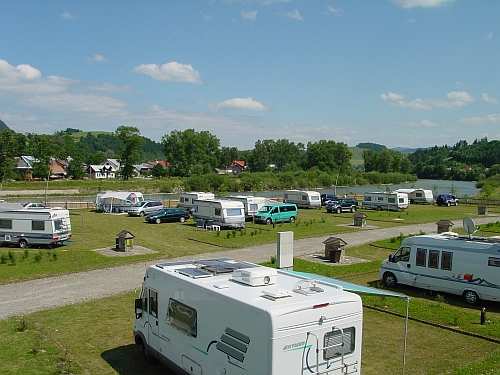 JAK ZORGANIZOWAĆ CAMPING Poradnik Opracowanie i wykonanie: POLSKA FEDERACJA