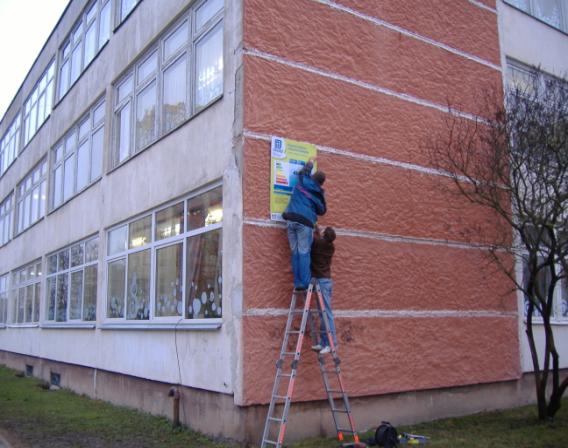 Kampania Display w Kownie Litwa Wprowadzenie Kampania Display może służyć za wzorcowy przykład dla innych miast i gmin ponieważ: Podnosi świadomość i przyczynia się do walki ze zmianami klimatu Weź