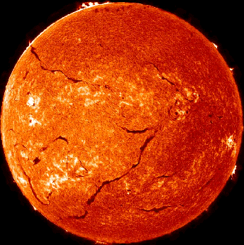 SŁOŃCE W ŚWIETLE WIDZIALNYM, EUV i X ŚWIATŁO BIAŁE 656.3 nm (Hα) 0.