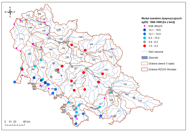 wyrównywania przepływów (szczególnie duże wahania przepływów dotyczą rzek górskich i podgórskich) (PRM woj. dolnośląskie - 2006).