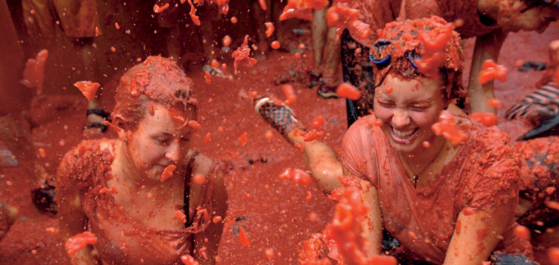 La tomatina Odbywa się w Buñol (prowincja