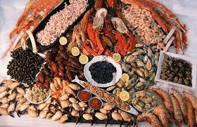 Kuchnia hiszpańska ska owoce morza (kraby, krewetki, langusty, kalmary, ośmiornice,