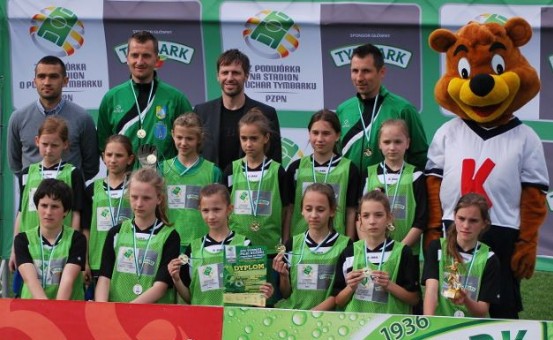 SPORT Puchar Przewodniczącego Rady Gminy Gródek nad Dunajcem w piłce siatkowej Zespół Rożnów po raz kolejny zdobywcą Pucharu Przewodniczącego Rady Gminy Gródek nad Dunajcem Turnieju Halowej Piłki