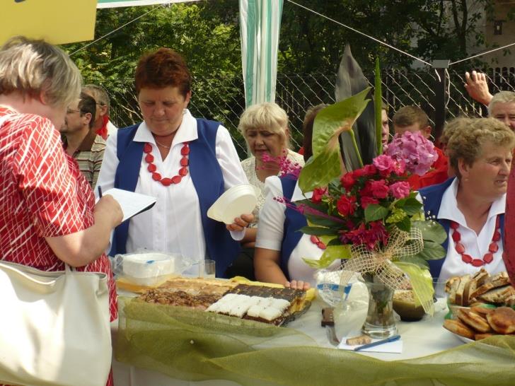 Stowarzyszenie Kobiet Kultura Razem z Tradycją Tak to dawniej bywało - impreza popularyzująca kulturę ludową, rękodzieło regionalne, potrawy staropolskie.