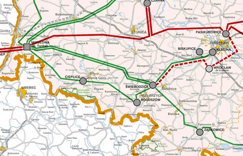 Zasilanie odbiorców na terenie Gminy Gryfów Śląski odbywa się liniami średniego napięcia 20 kv z głównego punktu zasilania 110/20 kv zlokalizowanego w Bartoszówce (poza granicami gminy).