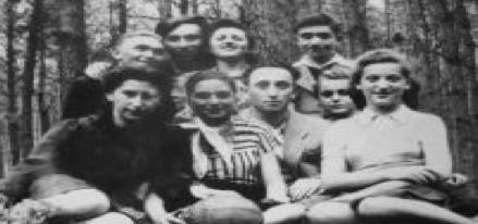 Mosze Tabacznik Zamordowani przez Gestapo 28 kwietnia, 1942 na drodze z Bialej do Zurawki Gela Amzel Shaul Artman Abraham Borensztajn Lejzor Lejzerowicz.
