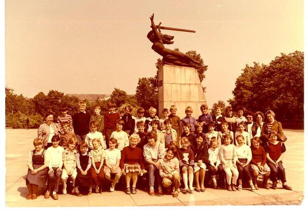 Uczniowie z rocznika 1983 1991.