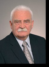 SŁOWO WSTĘPNE Szanowni Państwo Przekazując w Wasze ręce Informator Centrum Kształcenia Inżynierów Politechniki Śląskiej w Rybniku na rok akademicki 2011/2012, pragnę zaprosić Państwa do studiowania w