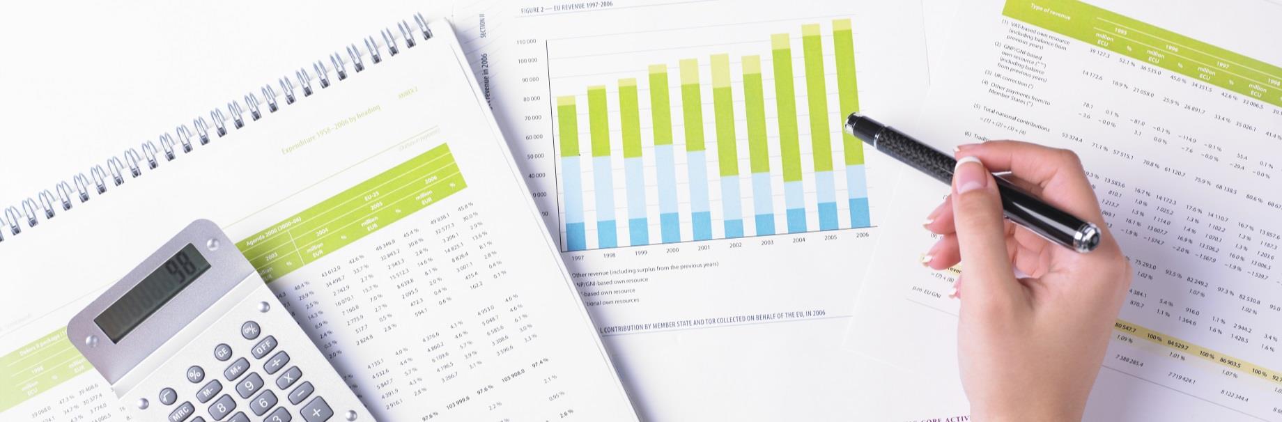 > Prognozy dotyczące CPI zakładają nieznaczny wzrost inflacji do końca 2015 r. Natomiast stopy procentowe pozostaną najprawdopodobniej bez zmian.