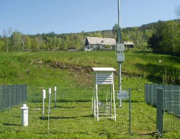 Meteorologia jest nauką, która zajmuje się badaniem zjawisk fizycznych i procesów zachodzących w atmosferze kuli ziemskiej.