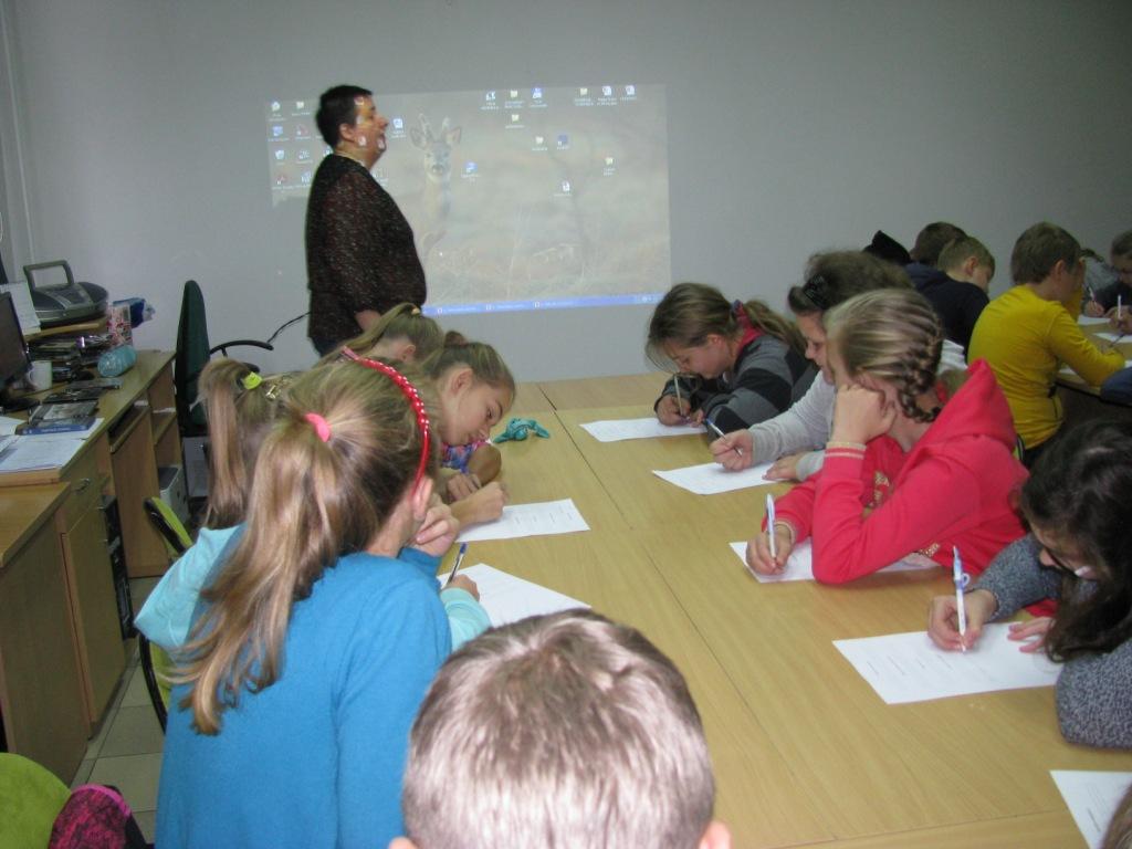 Zajęcia w pracowni ekologiczno-multimedialnej Biblioteki Pedagogicznej w Piotrkowie Tryb. 02.10.2014r.