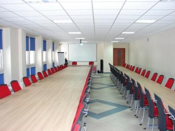 3. SALE SZKOLENIOWE Oferujemy 6 sal szkoleniowych w tym salę komputerową wraz z pełną infrastrukturą konferencyjną, obsługą multimedialną i cateringową.