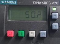 SINAMICS V20 szybkie i wygodne uruchomienie 2 Wybór makra połączeń Naciśnij: Ustawienia parametrów Wybór makra połączeń Np.