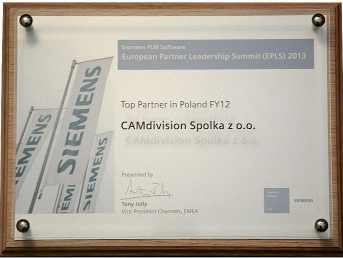 CAMdivision CAMdivision - Autoryzowany partner handlowy Siemens PLM Software - Obecnie zatrudniamy ponad 20 osób Oferujemy oprogramowanie: - NX - Teamcenter - Solid