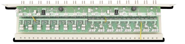 Separatory panelowe 8 i 16-kanałowe SERIA LSO / LST LSO, LSO-FPS Separatory dla przewodów koncentrycznych z zabezpieczeniem przepięciowym Panele zabezpieczające z wbudowanymi separatorami, stanowią