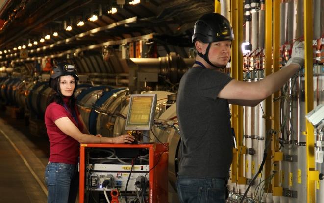 Large Hadron Collider (LHC) P.Jurkiewicz, J.Ludwin, L.