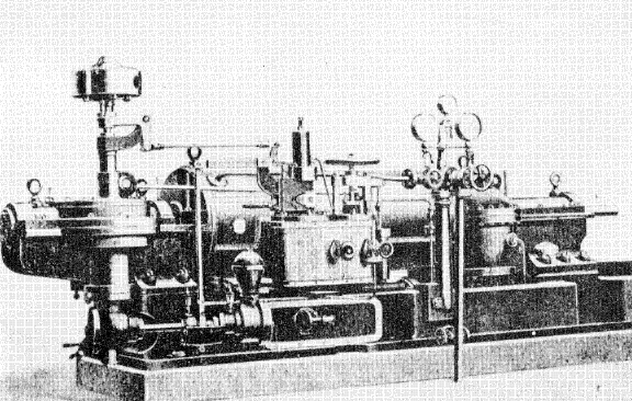 Rys.2: Pierwsza turbina parowa wyprodukowana przez firmę První brněnská strojírna w Brnie wg angielskiej licencji firmy Parsons i uruchomiona w dniu 15.8.1903 (pracovała aż do roku 1930).
