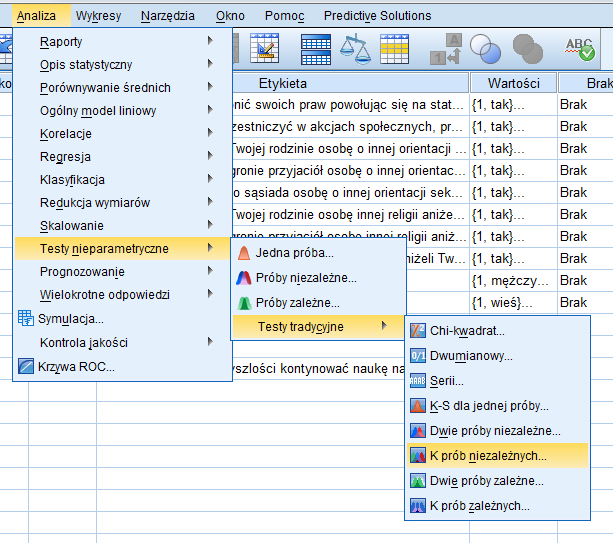 W celu policzenia w programie SPSS testu H Kruskala-Wallisa wybieramy