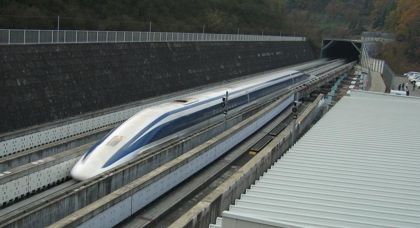 Koleje magnetyczne Prędkości konwencjonalne Koleje dużych prędkości Szanghaj, Chiny - Linimo, Japonia (100 km/h) - Incheon Airport, Korea Płd.