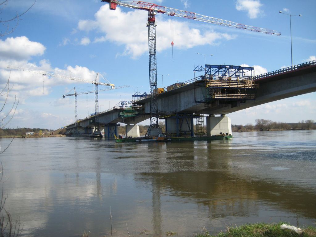 Most autostradowy MA 145 Lubicz Czerniewice Długość obiektu 996m Czas realizacji: 06/ 2009 07/ 2010 Typ zakotwień: