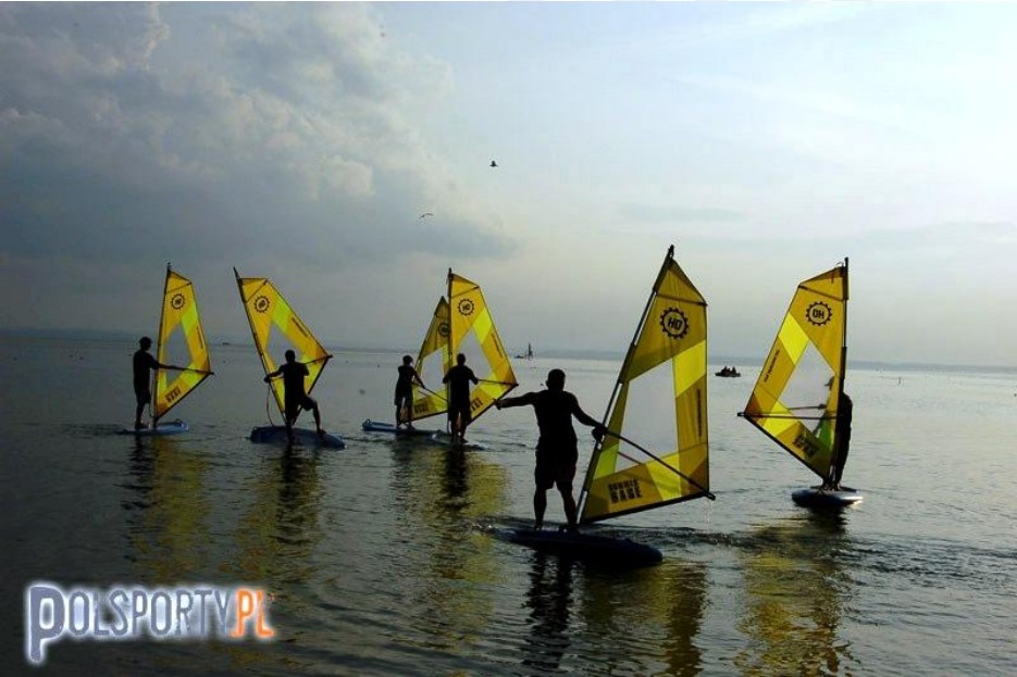 Remplus Travel i POLSPORTY.PL zapraszają miłośników wietrzno-deskowego szaleństwa na Winsurfing Camp 2011 Firma POLSPORTY.PL to osiem lat zbieranych doświadczeń w dziedzinie rekreacji i sportu.