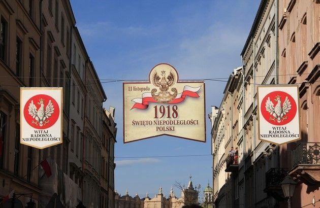 Zdjęcie z ubiegłorocznej Lekcji Śpiewania Ojczyzna kiedy myślę wówczas wyrażam siebie i zakorzeniam, mówi mi o tym serce, jakby ukryta granica, która ze mnie przebiega ku innym, aby wszystkich