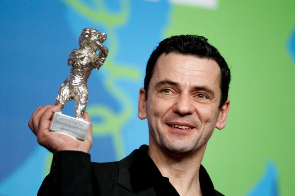 Christian Petzold - jeden z najbardziej cenionych niemieckich reżyserów. Urodził się w 1960 roku w miejscowości Hilden w Niemczech. W Berlinie mieszka od 1981 roku.