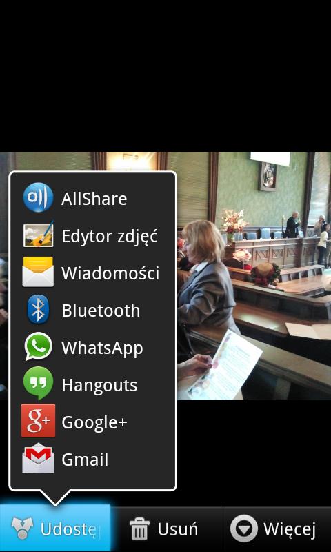 GALERIA 7/8 Udostępnianie pozwala na: Oglądanie zdjęć w TV Edytowanie Wysłanie przez SMS