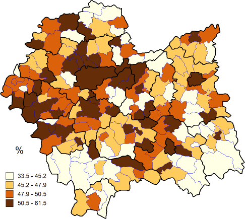 kształtuje się w Małopolsce Zachodniej, gdzie osiąga poziom 75,7%, natomiast w subregionie sądeckim i podhalańskim poziom edukacji przedszkolnej jest najniższy, wynoszący zaledwie 62,2%. Mapa 4.