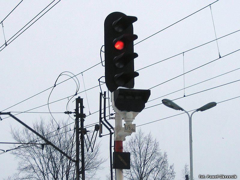 poruszanych pędnią (rzadziej napędem elektrycznym).