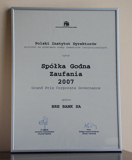 Interesariusze i media Rynek docenia przejrzystość Ranking Rating Polskiego Instytutu Dyrektorów* Ocena 2004 r. Ocena 2007 r.