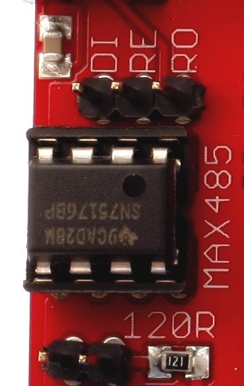 Magistrala RS485 Płytka EvB 4.3 została wyposażona w przemysłową magistralę RS485, dzięki której można ją wykorzystać w aplikacjach przemysłowych.
