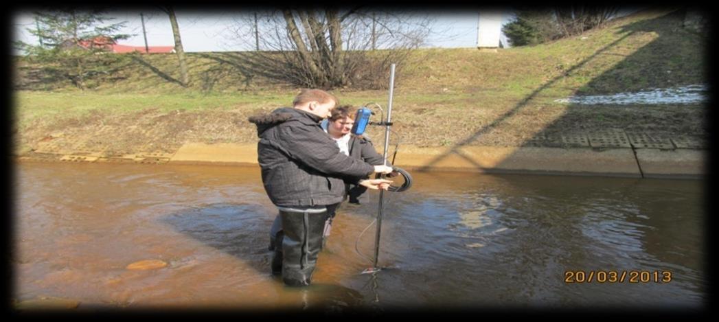 Młynek hydrometryczny przepływ - termin ten określa ilość wody przepływającej przez dany przekrój poprzeczny koryta cieku w danej jednostce czasu.