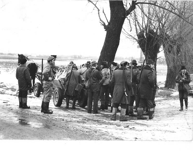 Historia Na wniosek tej grupy myśliwych (w większości pracowników kopalni pirytu Staszic zmieniono siedzibę i ustalono nazwę koła na