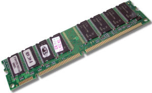 Podział pamięci RAM SDR SDRAM Single Data Rate Synchronous Dynamic Random Access Memory Taktowana częstotliwościami 66, 100 i 133 MHz