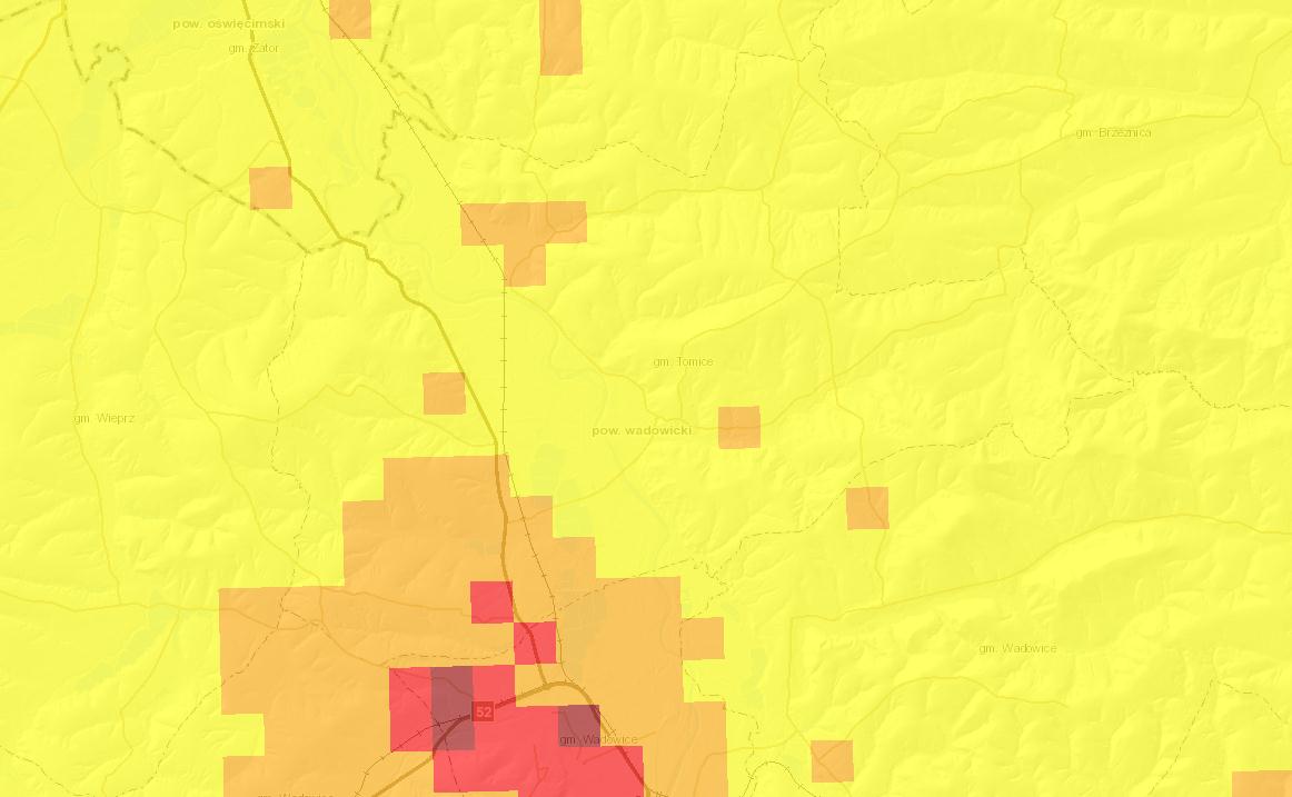 Program Ochrony Powietrza dla województwa małopolskiego wskazuje, że teren Gminy Tomice, charakteryzuje się małym i umiarkowanym narażeniem mieszkańców na zanieczyszczenia rysunek poniżej. Rysunek 8.