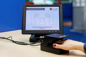 Oddziały własne Technologie Rozszerzenie technologii biometrycznej Finger Vein do autoryzacji transakcji w oddziałach ok. 130 tys.