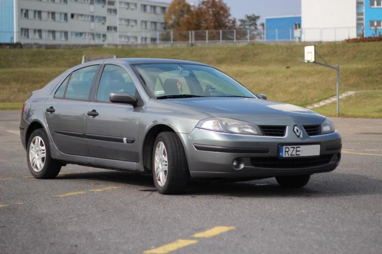 Rys. 6. Samochód osobowy Renault Laguna II 1.9 dci, na którym przeprowadzone zostały pomiary [15] Pomiary przeprowadzono w dwóch etapach.