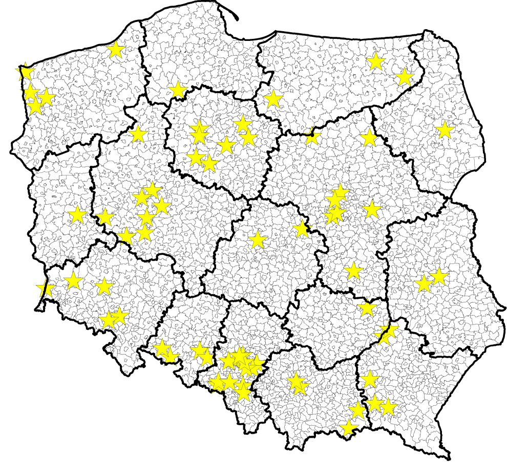 Na poniższym rysunku przedstawiono mapę z zaznaczonymi wyróżnionymi gminami. Najwięcej wyróżnionych jednostek samorządu terytorialnego pochodzi z województwa śląskiego (13 gmin). Rysunek 2.