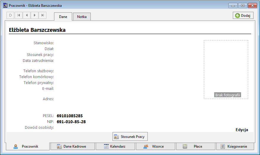 Rys. 34 Okno Pracownik Nowy pracownik. Nie istnieje konieczność uzupełniania wszystkich danych pracownika od razu. Jeżeli zamierzamy wprowadzić je później, wystarczy wpisać imię i nazwisko pracownika.