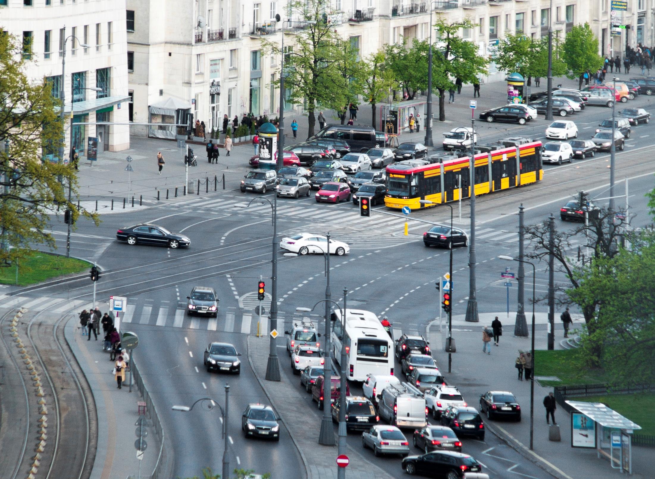 Carsharing w Warszawie przywileje Parkowanie Ryczałtowa opłata za parkowanie użytkownicy nie muszą płacić za parkowanie, robi to dla nich operator Wprowadzenie do regulaminu SPPN nowego rodzaju